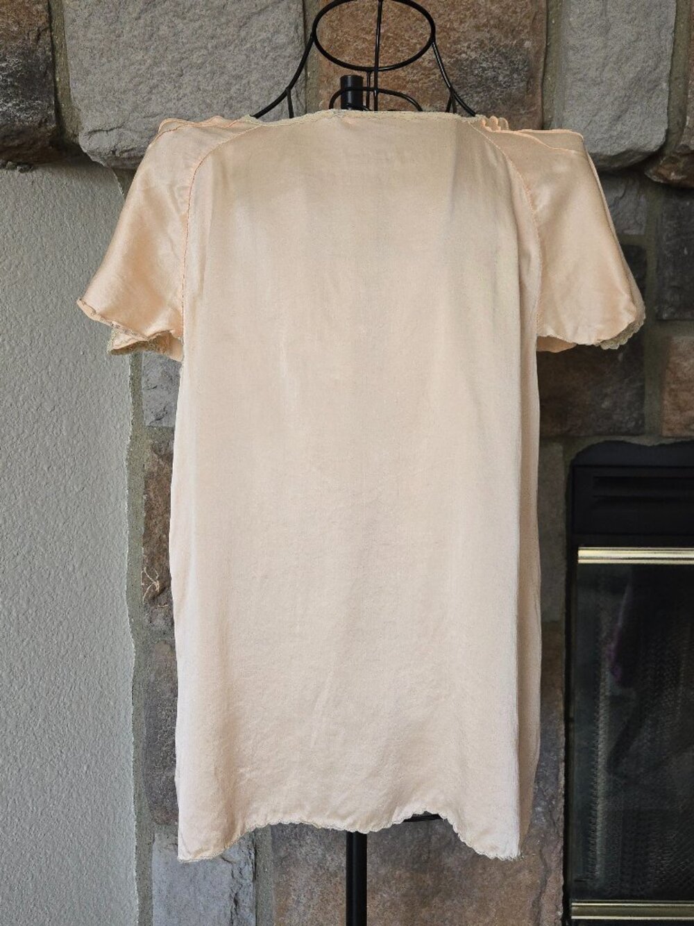 Antique Pure Silk Handstitched Bed Jacket - Picture 3 of 9